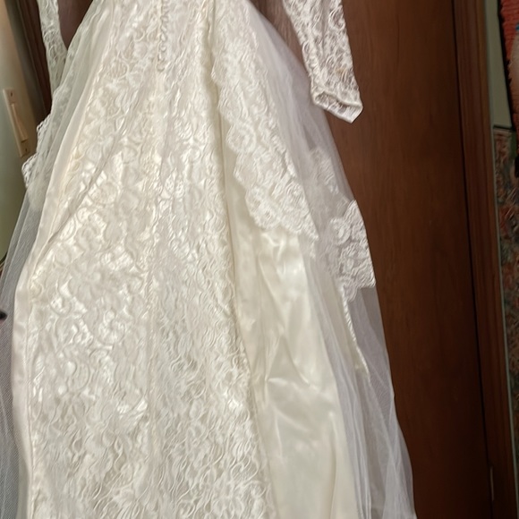 1952 wedding dress - Picture 5 of 11